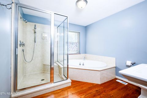 Tiny photo for 1821 Russell St, Morristown, TN 37813 (MLS # 1332127)