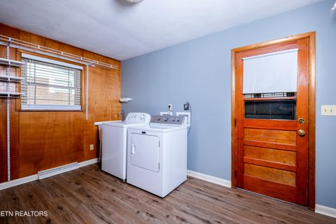 Tiny photo for 1821 Russell St, Morristown, TN 37813 (MLS # 1332127)