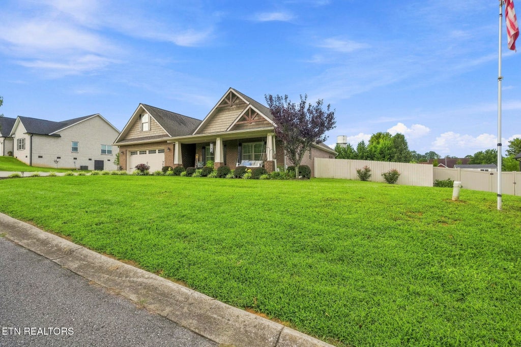 Photo of 1511 Rosewood Drive, Sevierville, TN 37876 (MLS # 1352380)