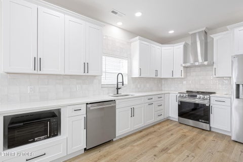 Tiny photo for 1111 Virginia Ave, Knoxville, TN 37921 (MLS # 1321139)