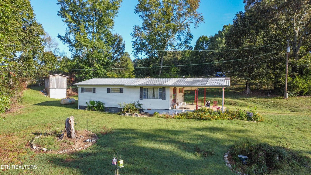 Photo of 2150 Oakland Rd, Sweetwater, TN 37874 (MLS # 1356935)