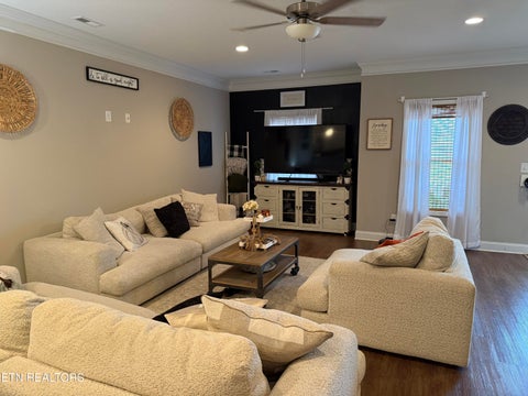 Tiny photo for 314 Broadberry Ave, Oak Ridge, TN 37830 (MLS # 1351439)