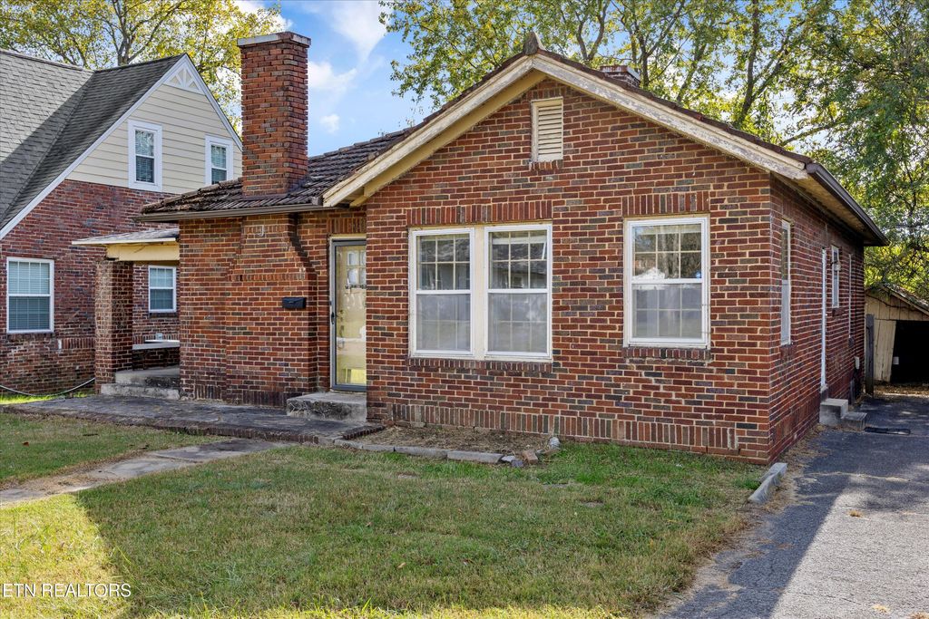 Photo of 106 Rose Drive, Knoxville, TN 37918 (MLS # 1319913)