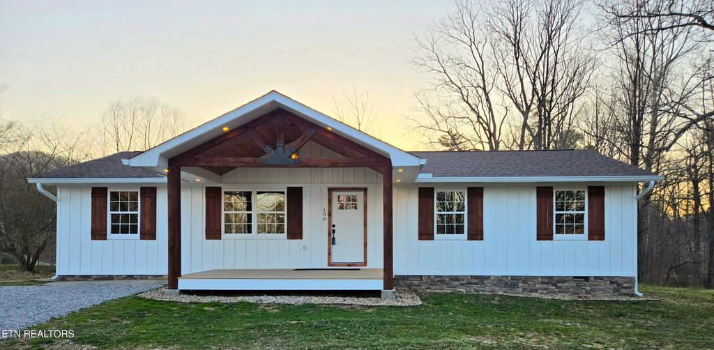 Photo of 106 Matt Edmond Rd, Wartburg, TN 37887 (MLS # 1292985)