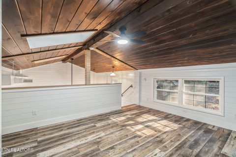 Tiny photo for 135 White Creek Court, Deer Lodge, TN 37726 (MLS # 1321722)