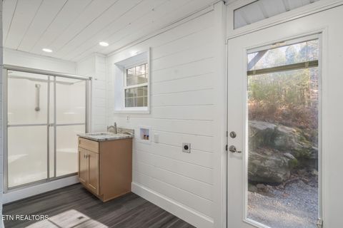 Tiny photo for 135 White Creek Court, Deer Lodge, TN 37726 (MLS # 1321722)