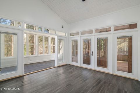 Tiny photo for 135 White Creek Court, Deer Lodge, TN 37726 (MLS # 1321722)