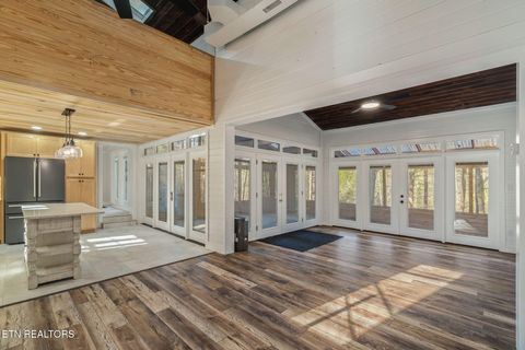 Tiny photo for 135 White Creek Court, Deer Lodge, TN 37726 (MLS # 1321722)