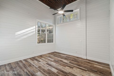 Tiny photo for 135 White Creek Court, Deer Lodge, TN 37726 (MLS # 1321722)