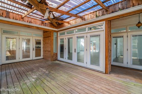 Tiny photo for 135 White Creek Court, Deer Lodge, TN 37726 (MLS # 1321722)