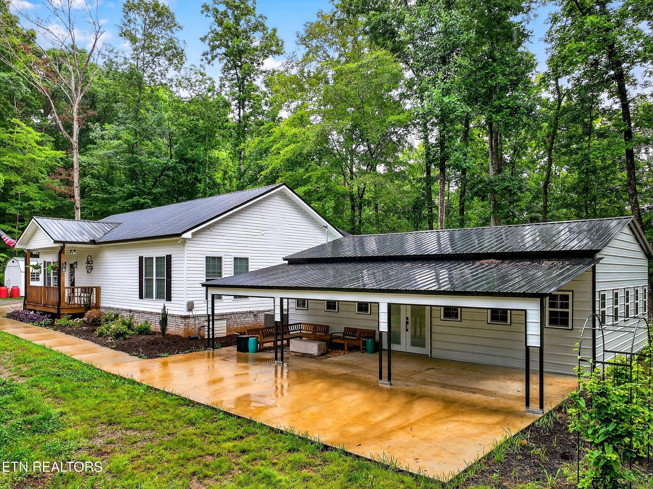 718 Mullins Drive
