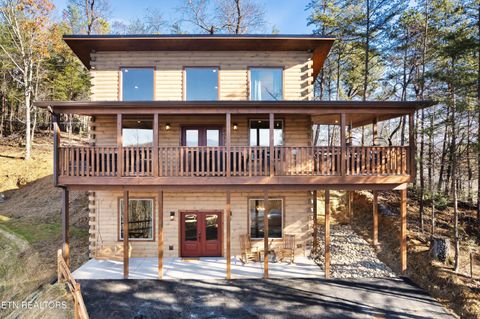 Photo of 991 King Branch Rd Rd, Sevierville, TN 37876 (MLS # 1324435)