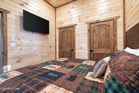 Tiny photo for 991 King Branch Rd Rd, Sevierville, TN 37876 (MLS # 1324435)