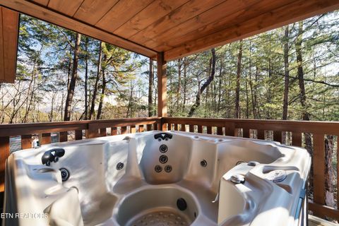 Tiny photo for 991 King Branch Rd Rd, Sevierville, TN 37876 (MLS # 1324435)