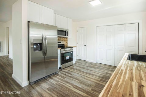 Tiny photo for 114 E Arrowwood Rd, Oak Ridge, TN 37830 (MLS # 1350158)