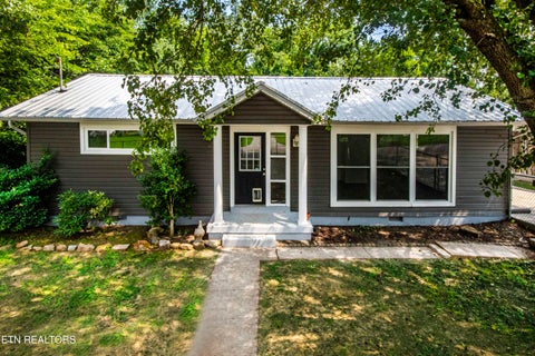 Tiny photo for 114 E Arrowwood Rd, Oak Ridge, TN 37830 (MLS # 1350158)