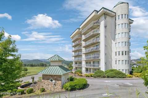 Photo of 503 Dollywood Lane #UNIT 132, Pigeon Forge, TN 37863 (MLS # 1317899)