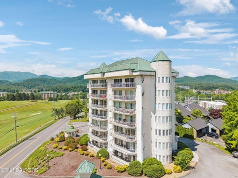 Tiny photo for 503 Dollywood Lane #UNIT 132, Pigeon Forge, TN 37863 (MLS # 1317899)