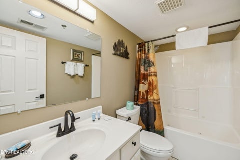 Tiny photo for 503 Dollywood Lane #UNIT 132, Pigeon Forge, TN 37863 (MLS # 1317899)