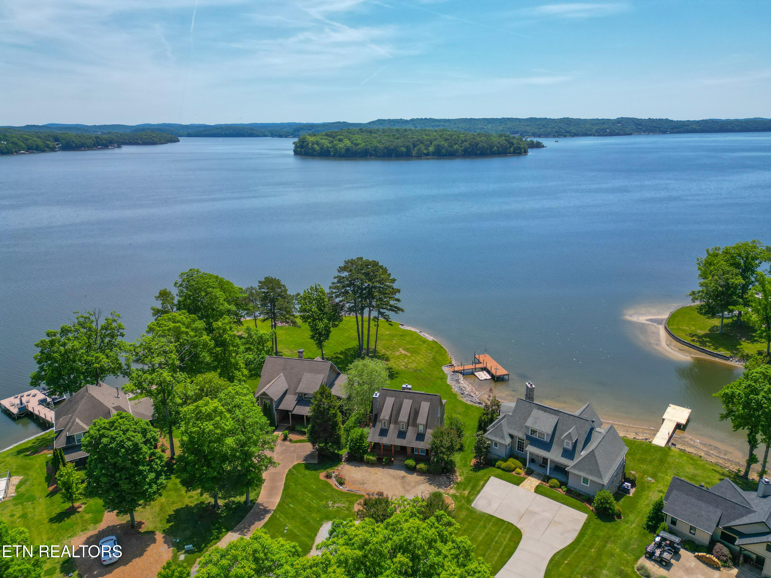 3010 White Oak Circle