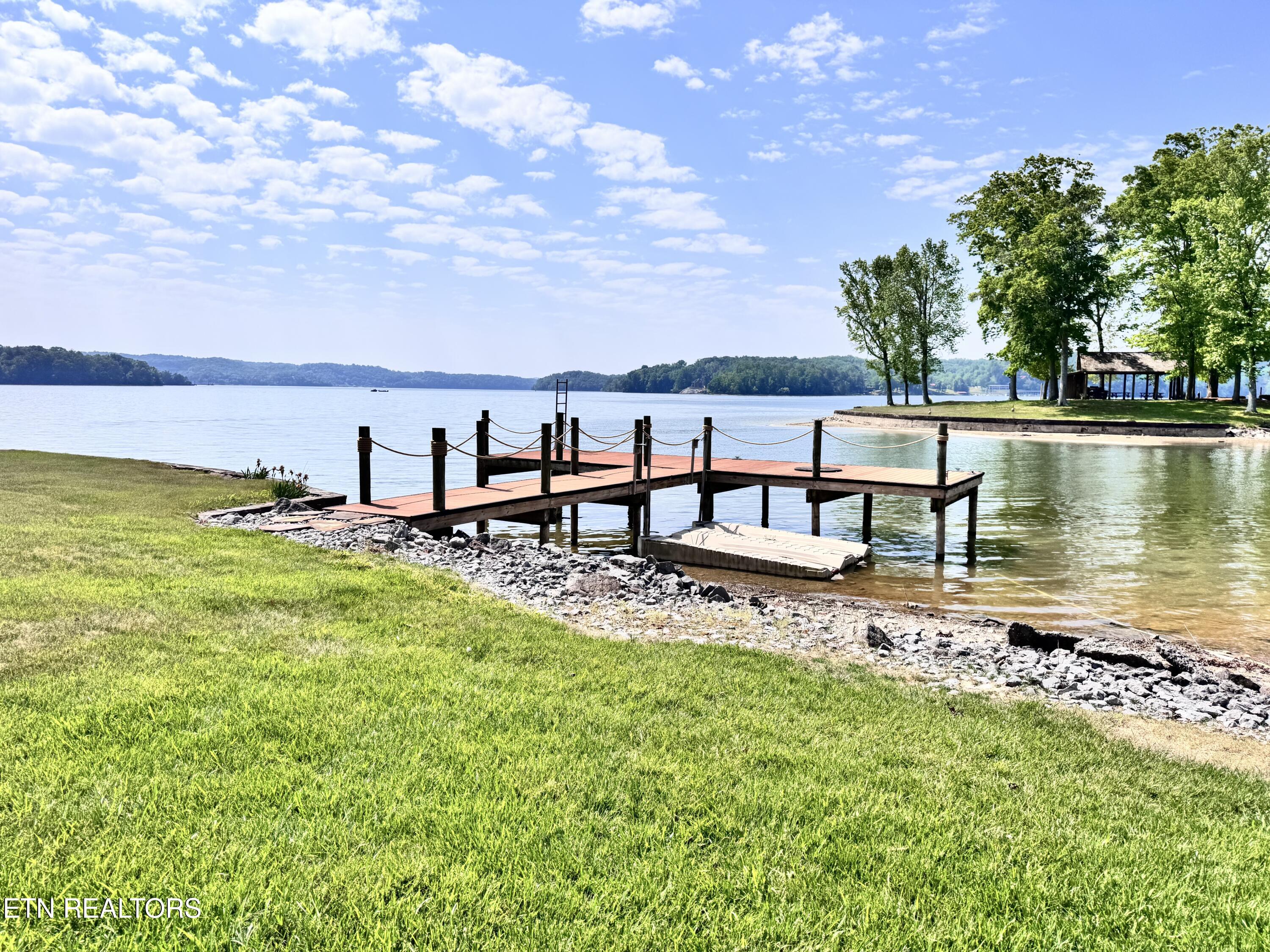 3010 White Oak Circle