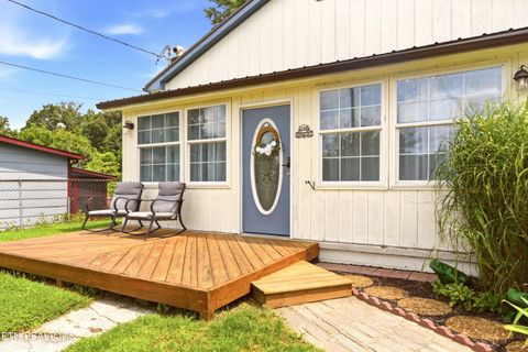 Tiny photo for 430 Browder Circle, Oliver Springs, TN 37840 (MLS # 1349269)