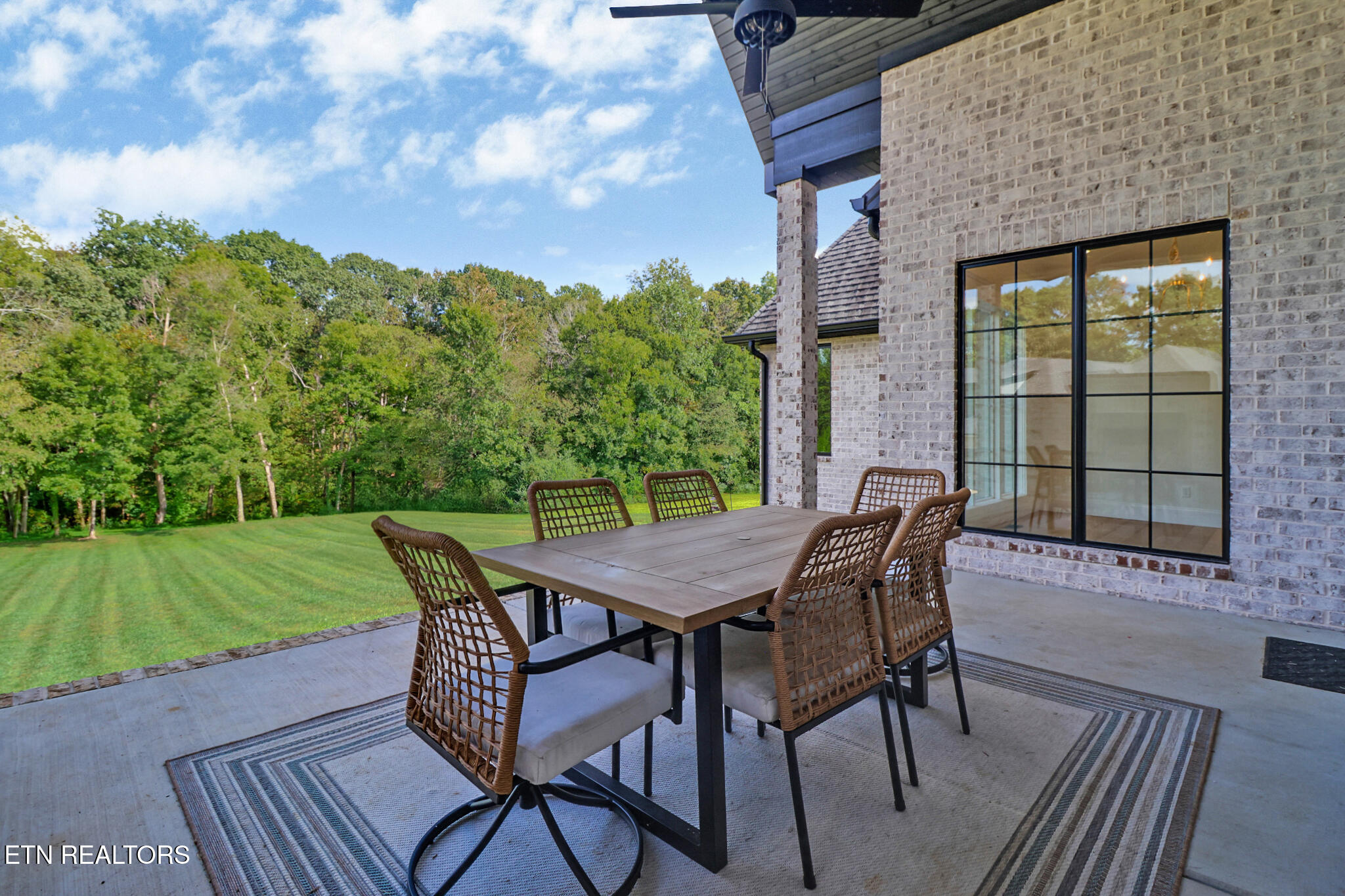 1916 Rivers Edge Drive