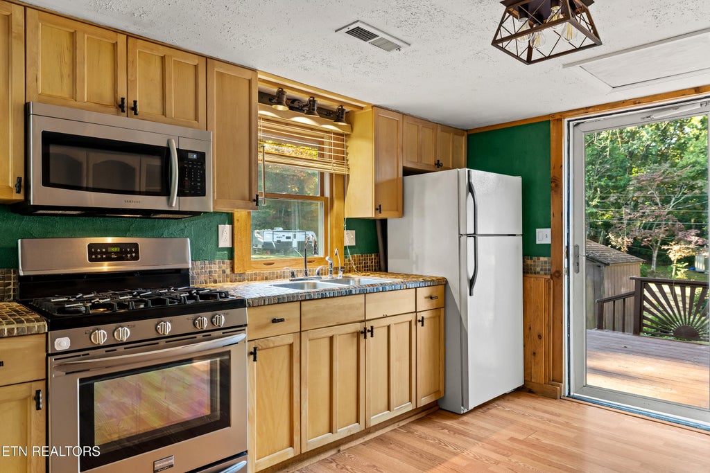 Photo of 6010 Georgia St, Tallassee, TN 37878 (MLS # 1359247)