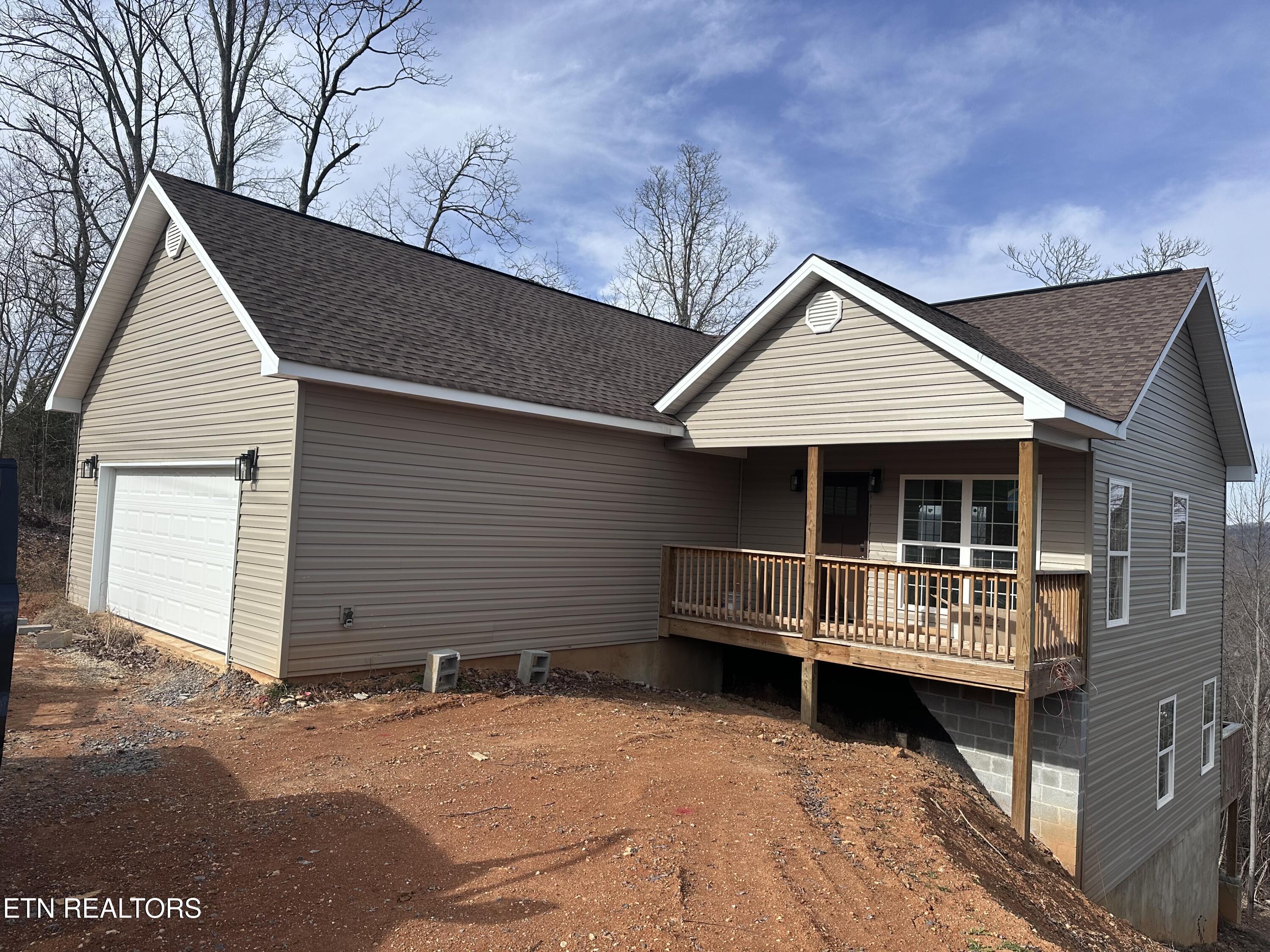 568 Low Valley Rd