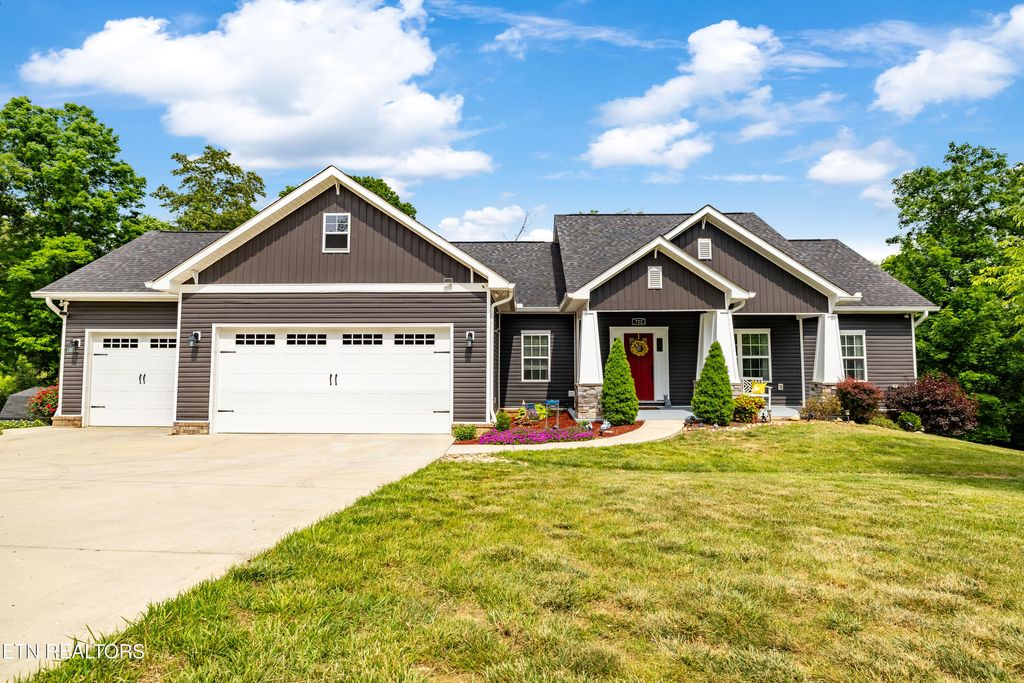 Photo of 722 Rio Drive, Friendsville, TN 37737 (MLS # 1340850)