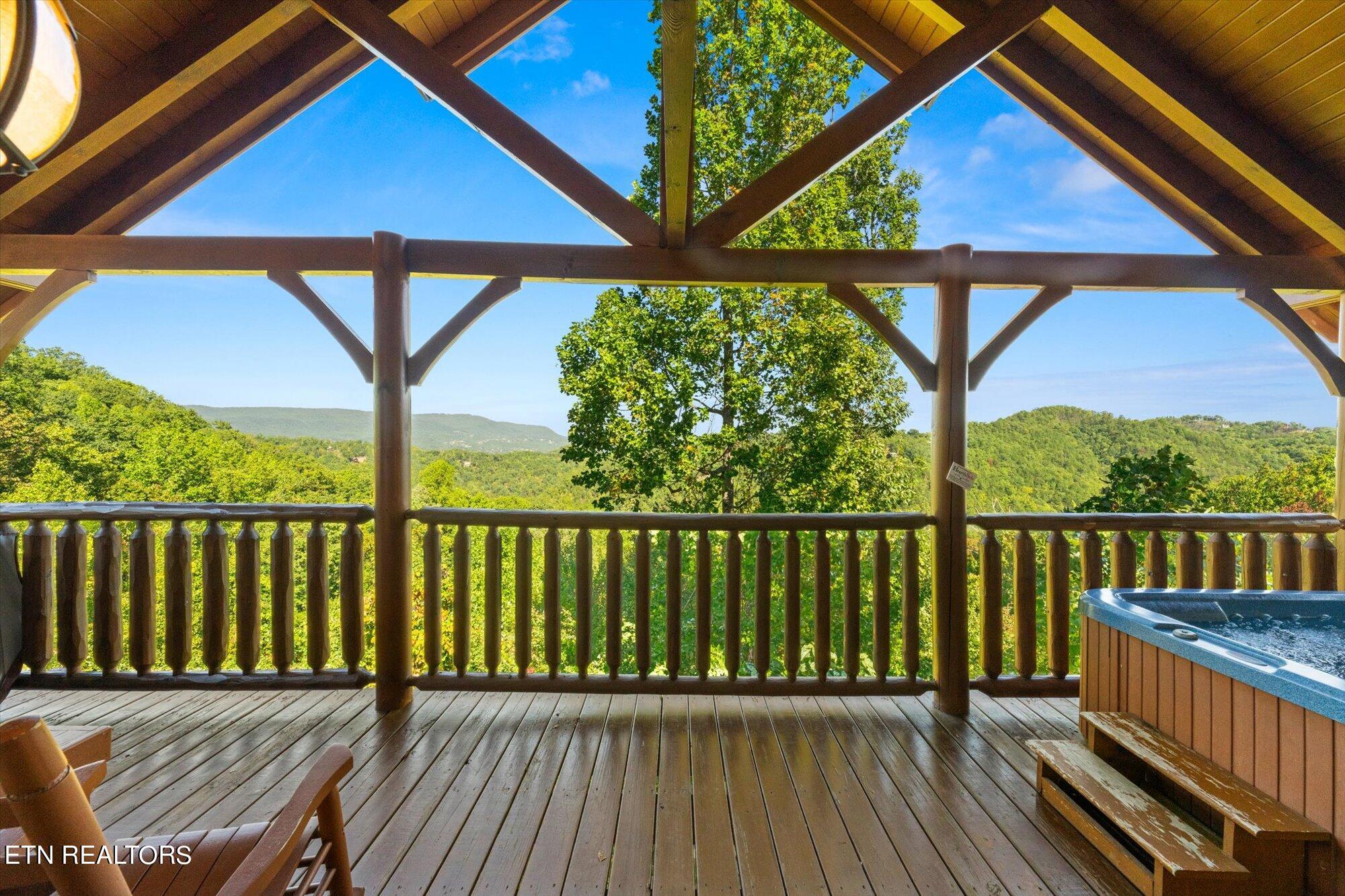 2809 White Oak Ridge Lane