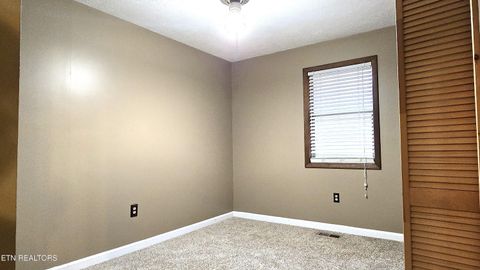 Tiny photo for 112 Redmon Rd, Wartburg, TN 37887 (MLS # 1324657)