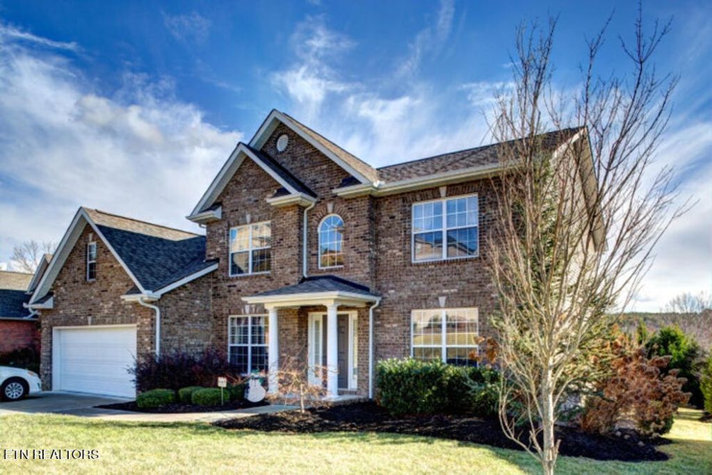 Photo of 901 Heathgate Rd, Knoxville, TN 37922 (MLS # 1329585)