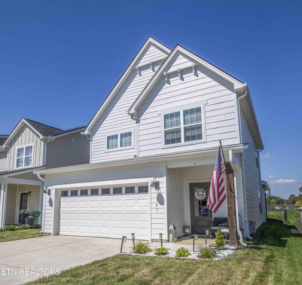 Photo of 1547 Spring Berry Lane, Knoxville, TN 37924 (MLS # 1330902)