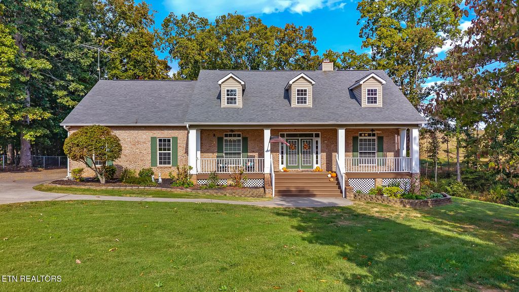 Photo of 410 Mountain View Rd, Madisonville, TN 37354 (MLS # 1319073)