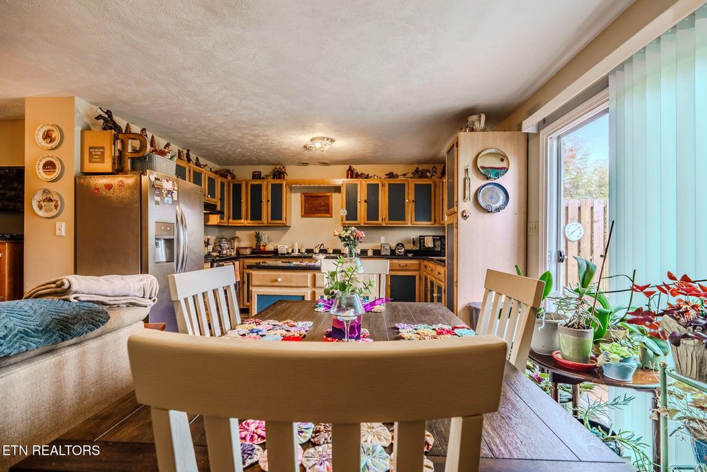 Photo of 1928 Walnut Ave, Jefferson City, TN 37760 (MLS # 1335710)