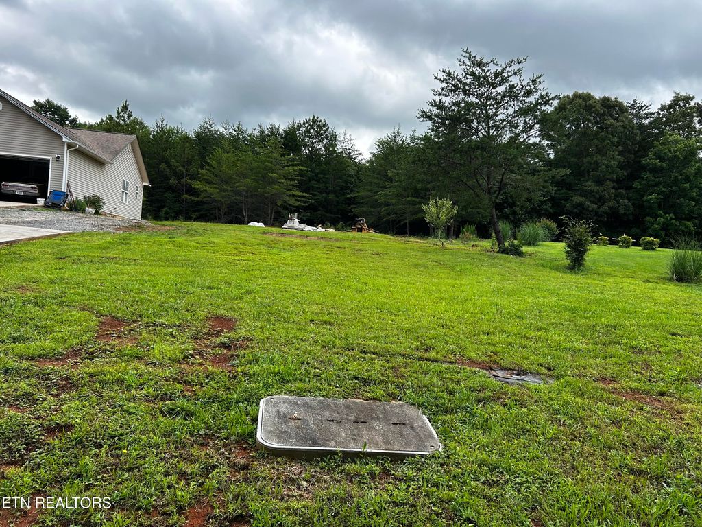 Photo of 317 Chestua Rd, Madisonville, TN 37354 (MLS # 1304611)