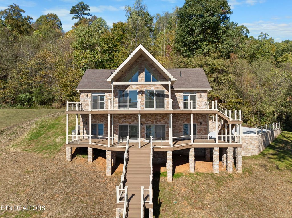 Photo of 293 Platinum Drive, New Tazewell, TN 37825 (MLS # 1280548)