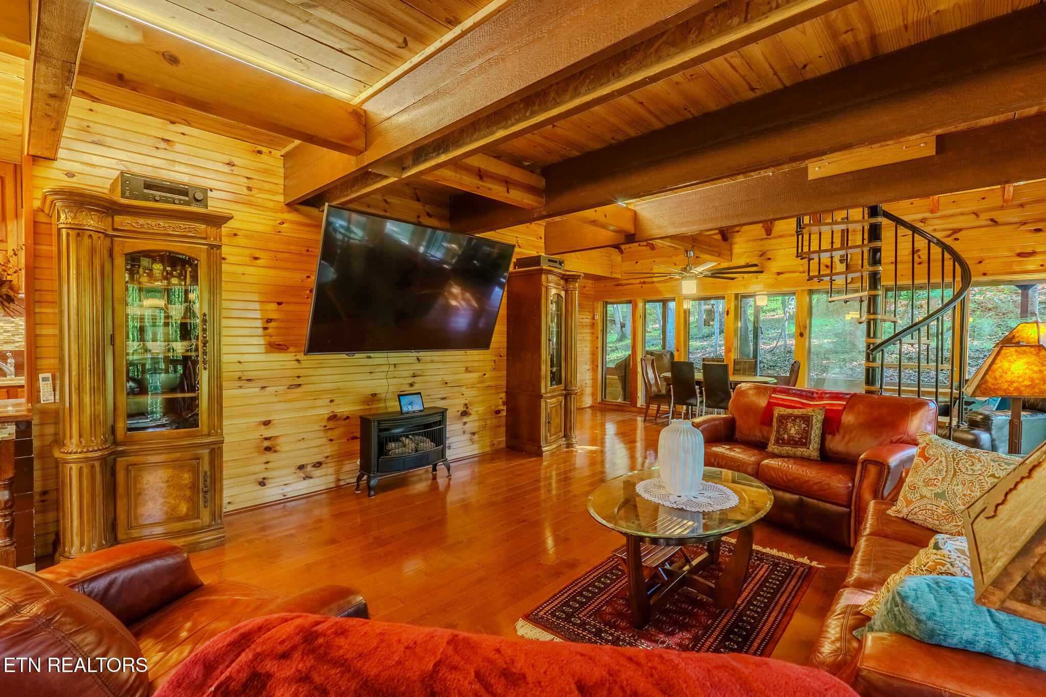 1411 Ridge Rd