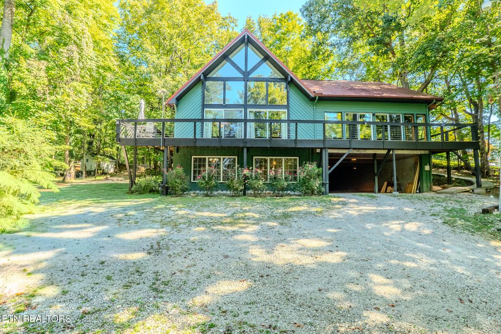 Photo of 1411 Ridge Rd, Caryville, TN 37714 (MLS # 1313903)