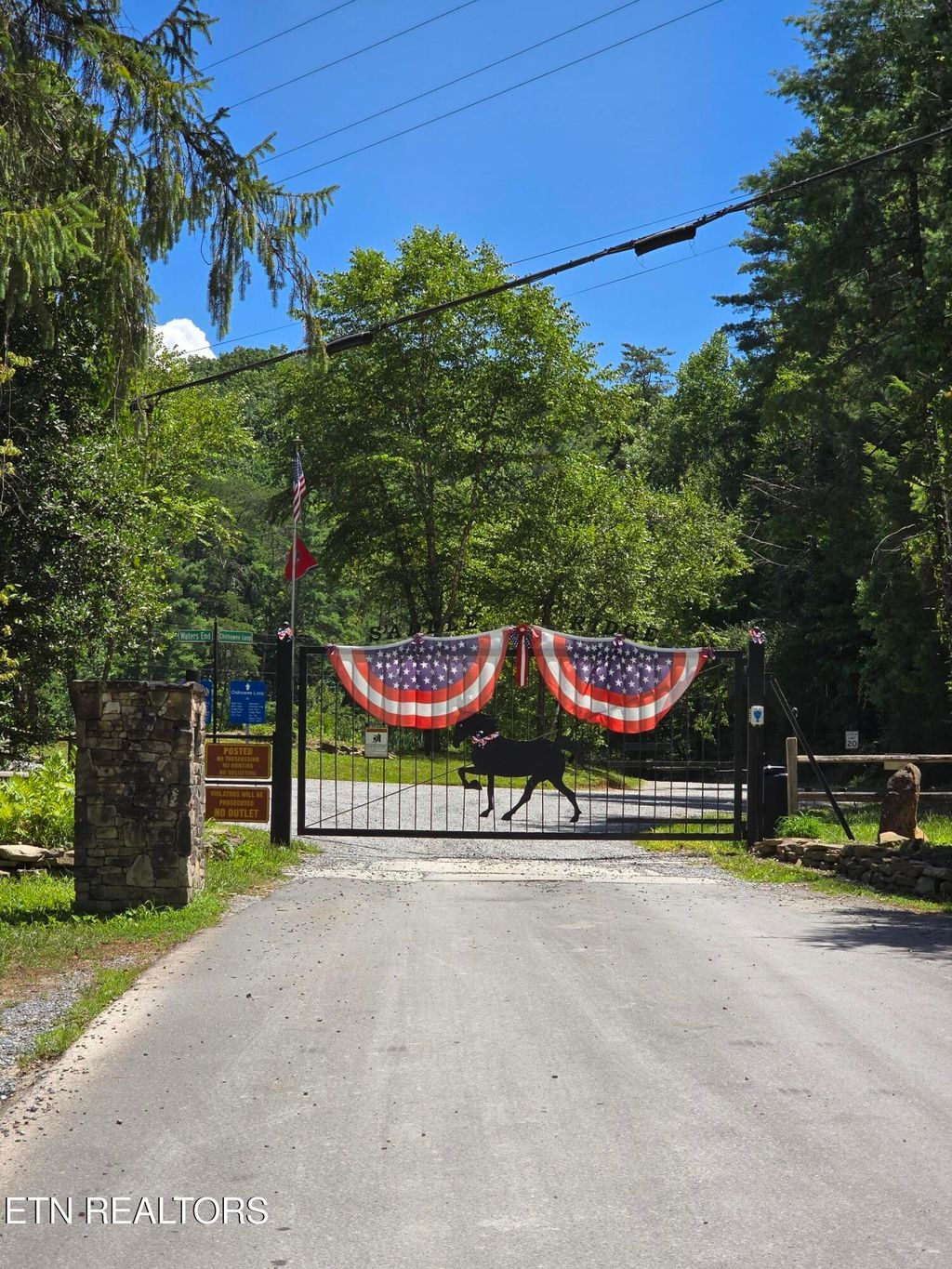 Photo of Overlook View Rd, Walland, TN 37886 (MLS # 1308438)