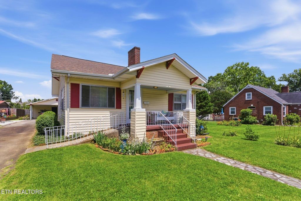 Photo of 3320 Monmouth St, Knoxville, TN 37917 (MLS # 1342738)
