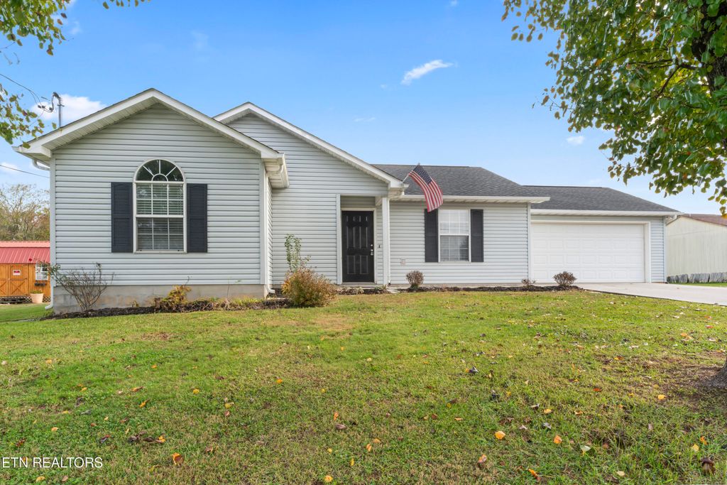 Photo of 7330 Emerald Farm Way, Corryton, TN 37721 (MLS # 1284128)