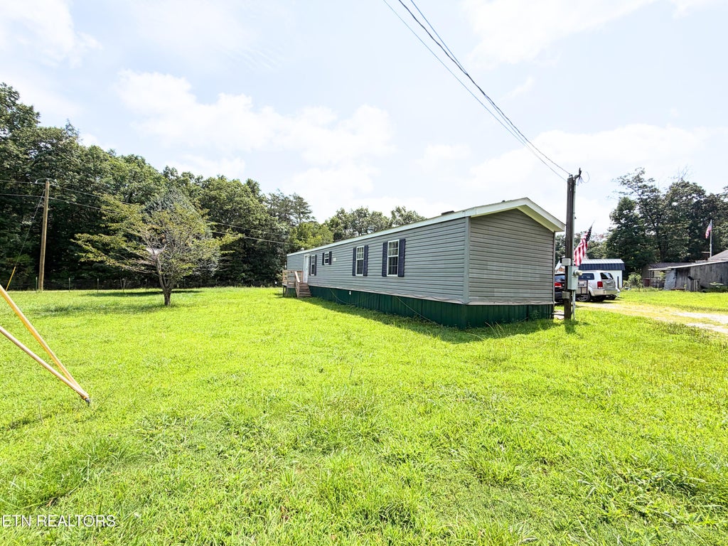 Photo of 1043 Sitting Bull Point Point, Crossville, TN 38572 (MLS # 1351096)