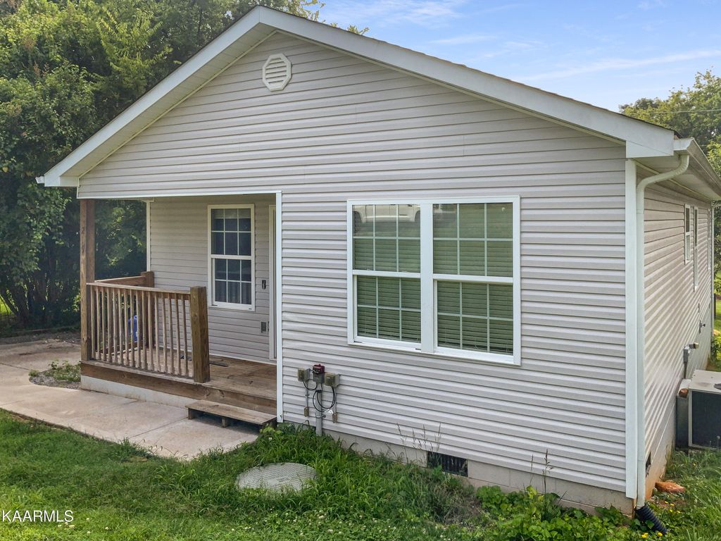 Photo of 219 W Watt St, Alcoa, TN 37701 (MLS # 1232788)