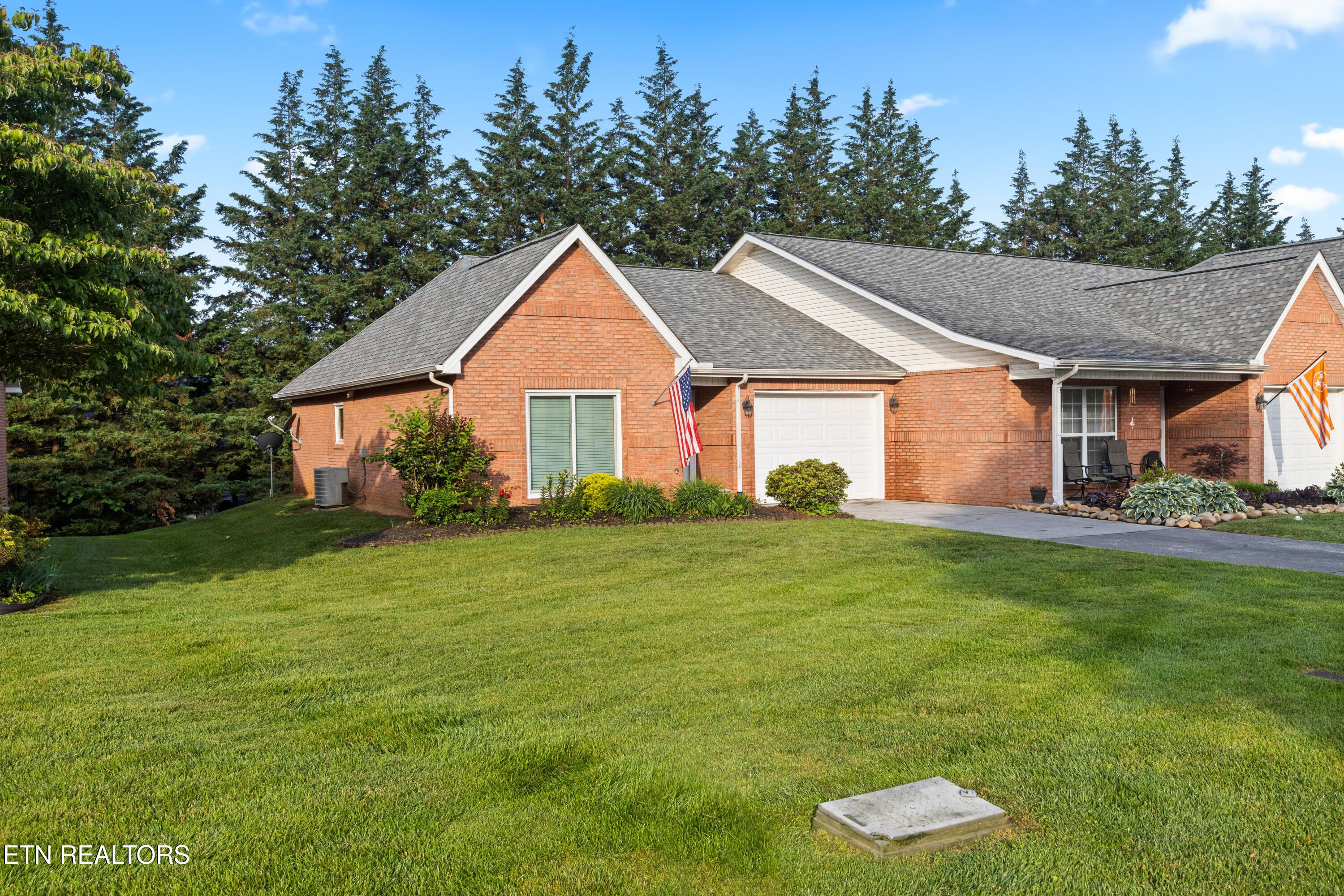2925 Dominion Drive