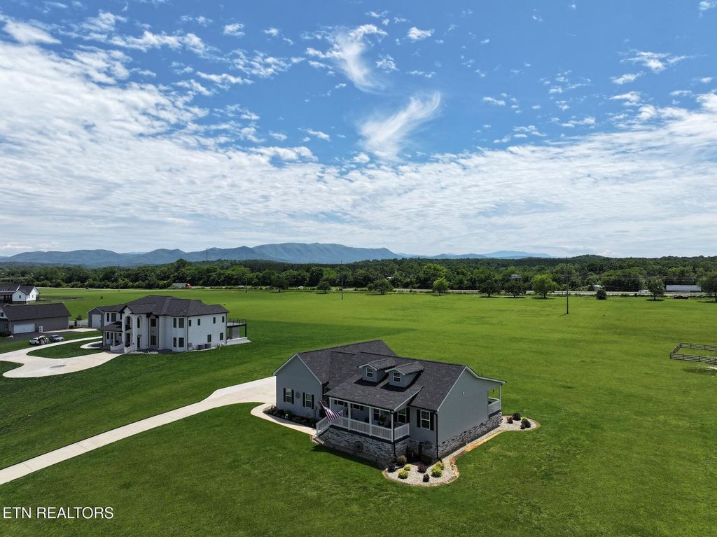 Photo of 1014 Fair Meadow Drive, Dandridge, TN 37725 (MLS # 1301420)