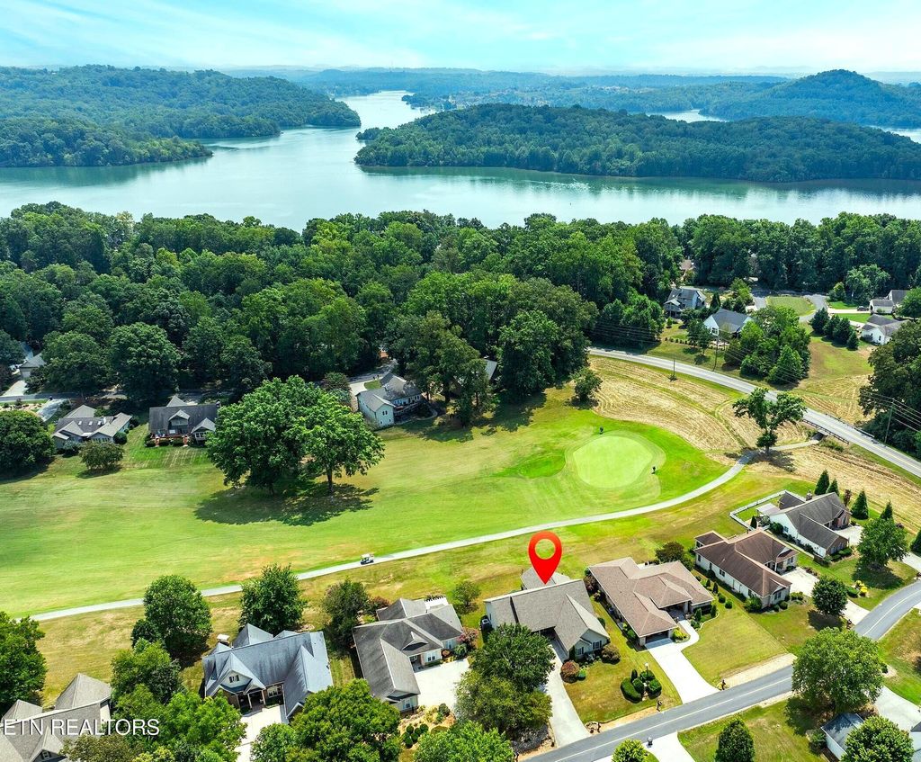 Photo of 107 Oohleeno Way, Loudon, TN 37774 (MLS # 1312942)