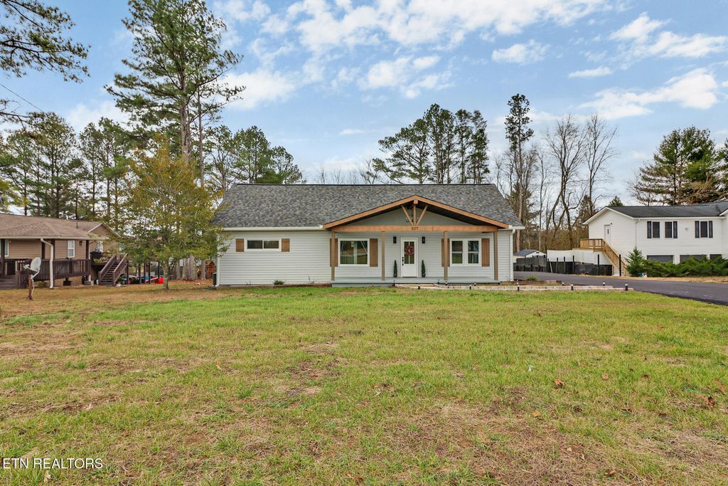Photo of 1177 Sparta Hwy, Crossville, TN 38572 (MLS # 1287560)