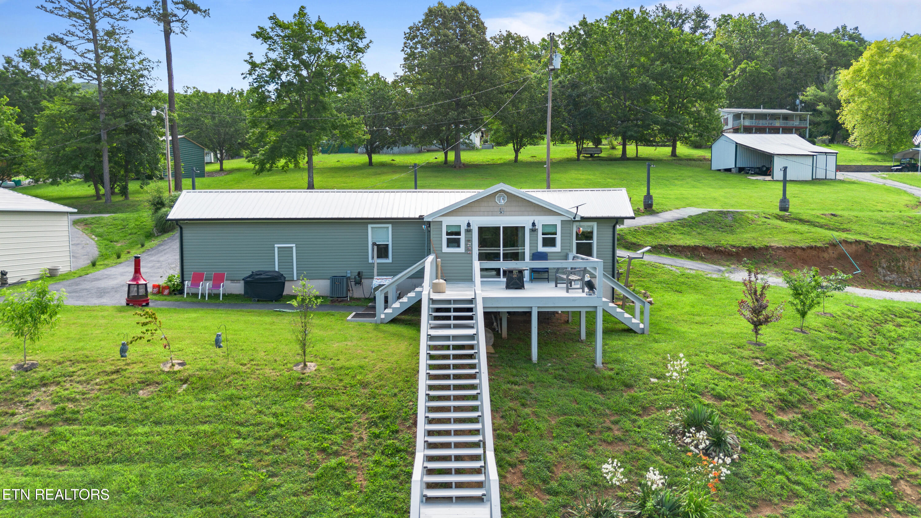 642 Blue Springs Rd